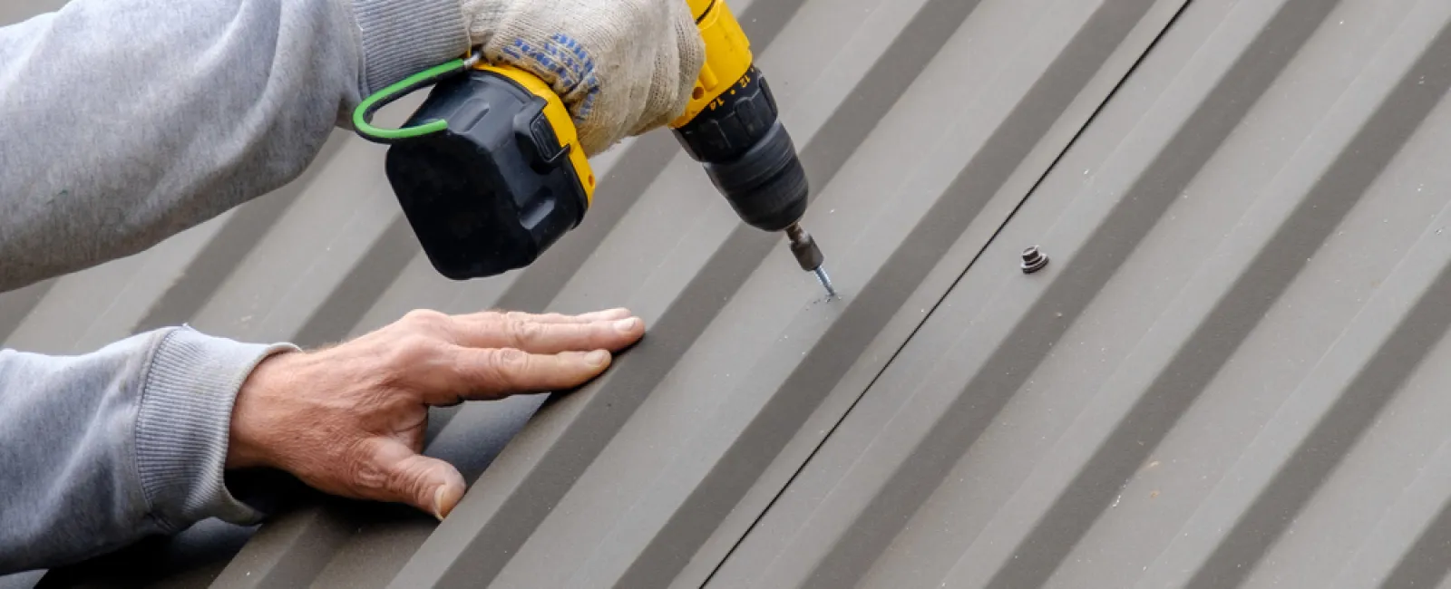 STANDING SEAM METAL